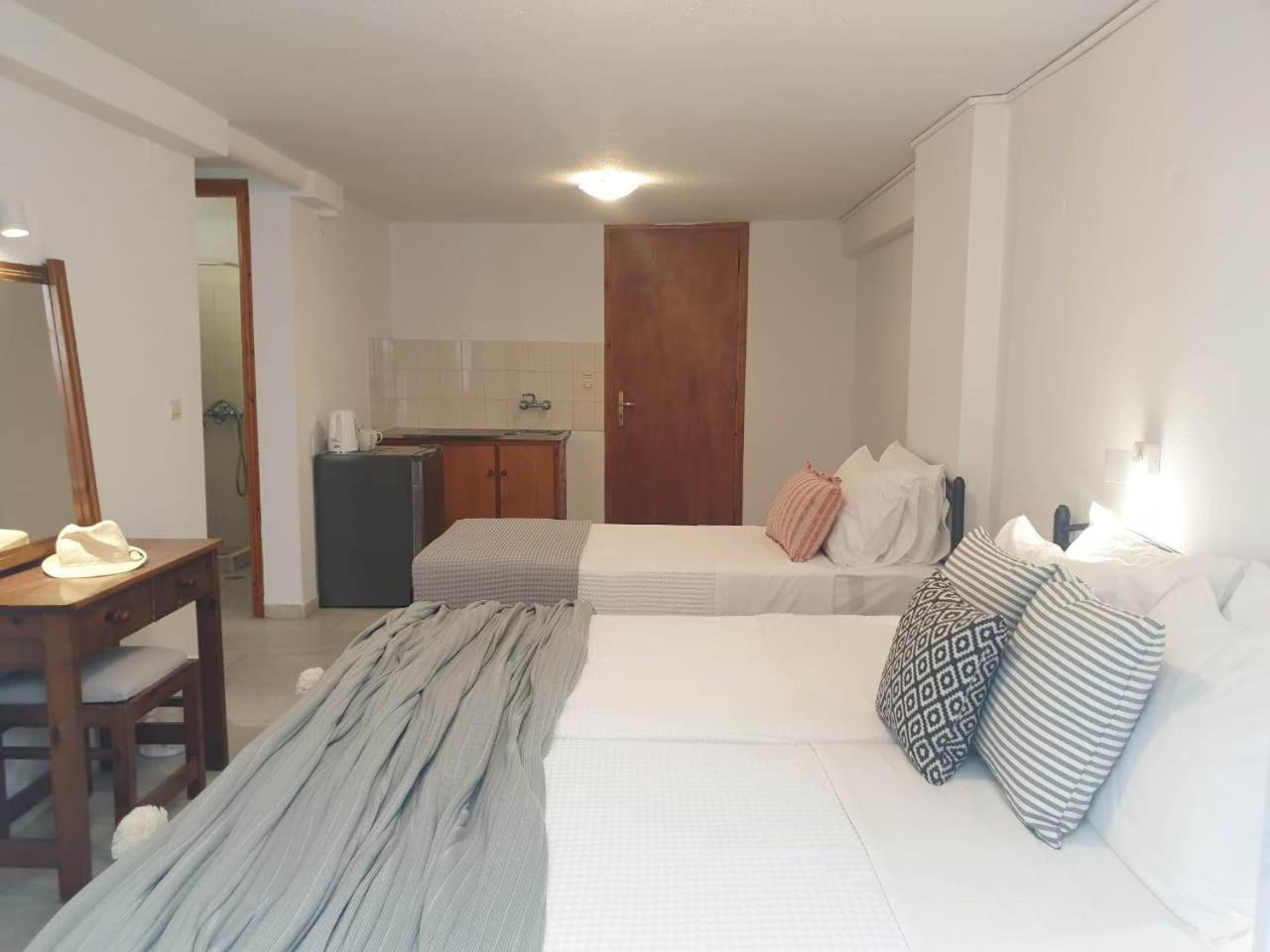 Apartamento Anemos Town Naxos City Exterior foto